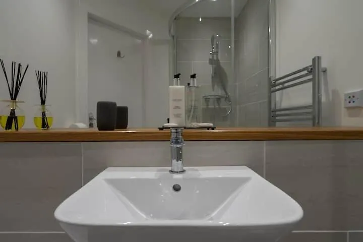 Fabulous Apartment On The Royal Mile Edinburgh