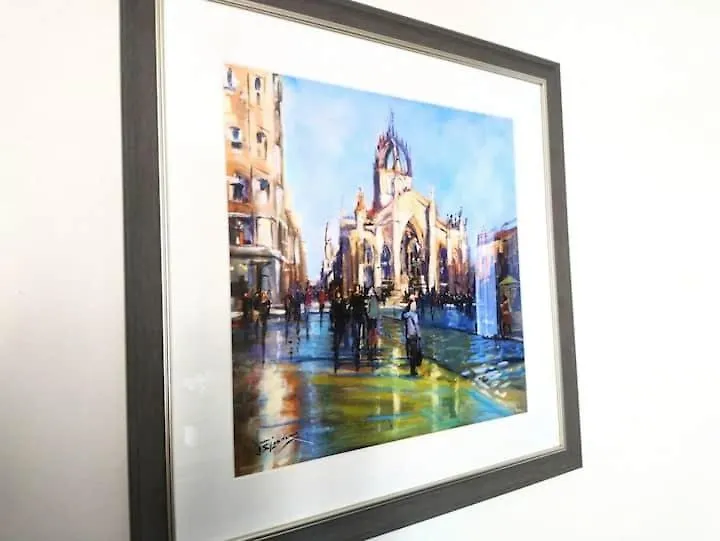 Fabulous Apartment On The Royal Mile Edinburgh